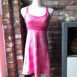 Lola active dress